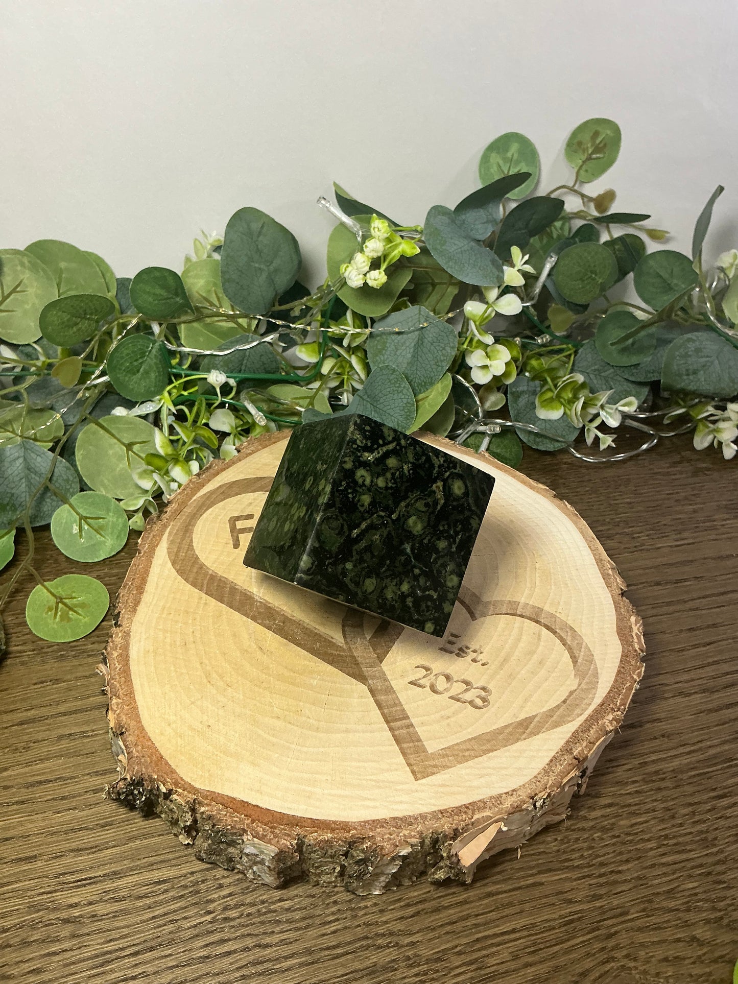 Kambaba Jasper Cube 701g