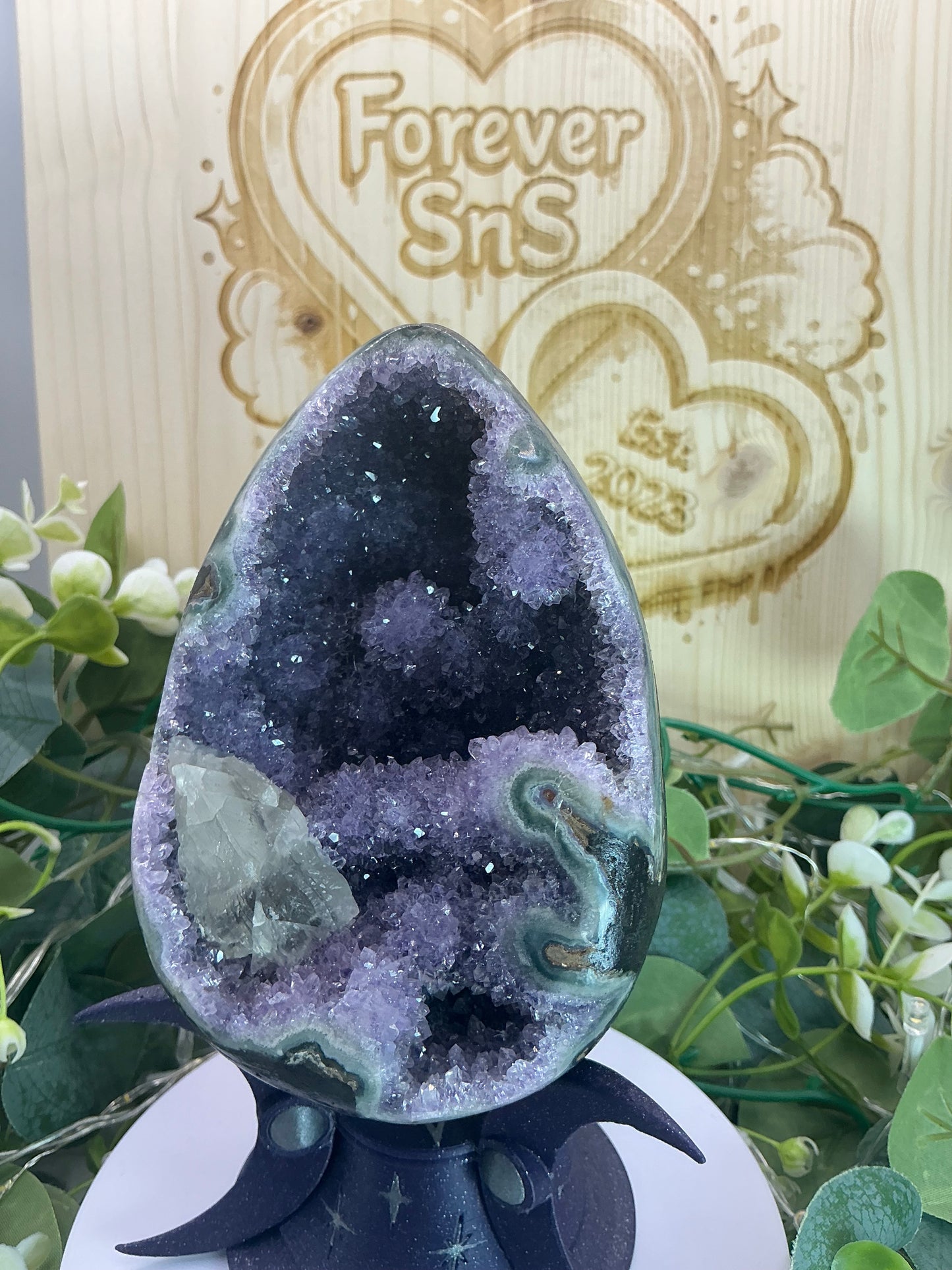 Amethyst Egg 715g (Brazilian)