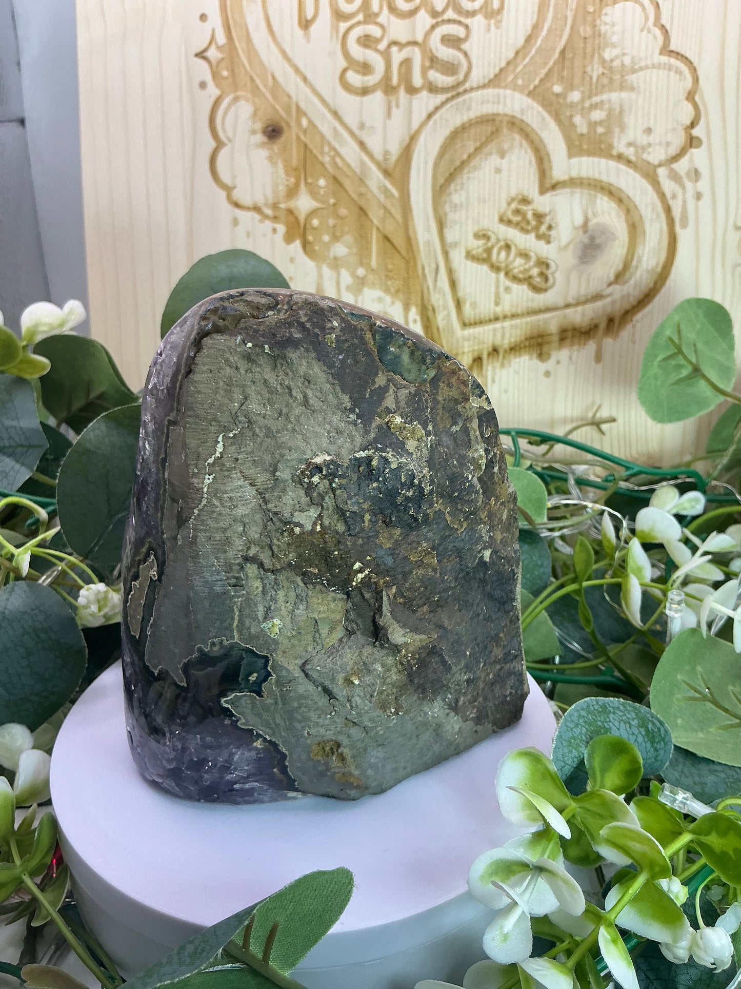 Amethyst Cutbase 1249g (Uruguayan)