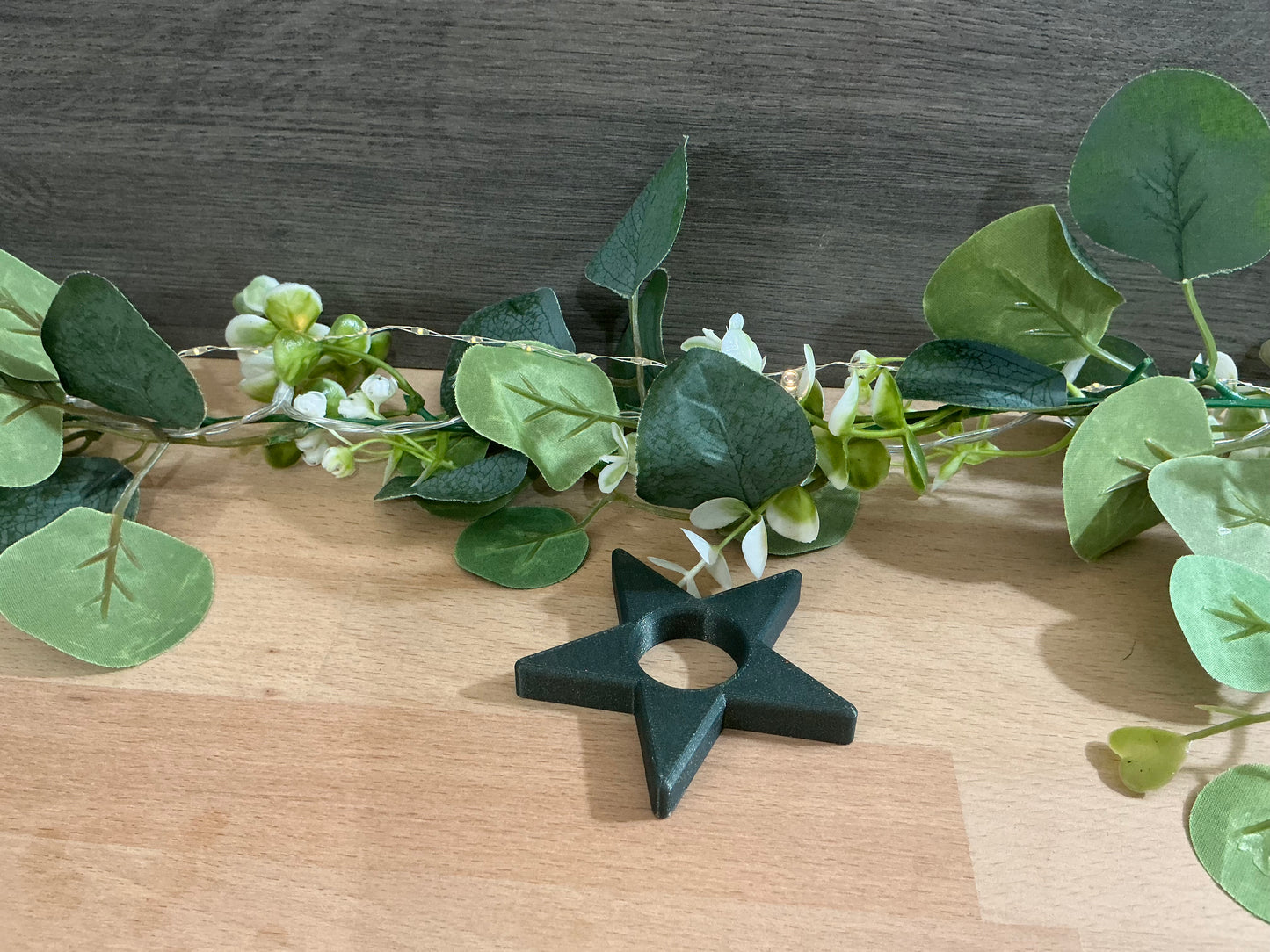 Simple Star Sphere Holder