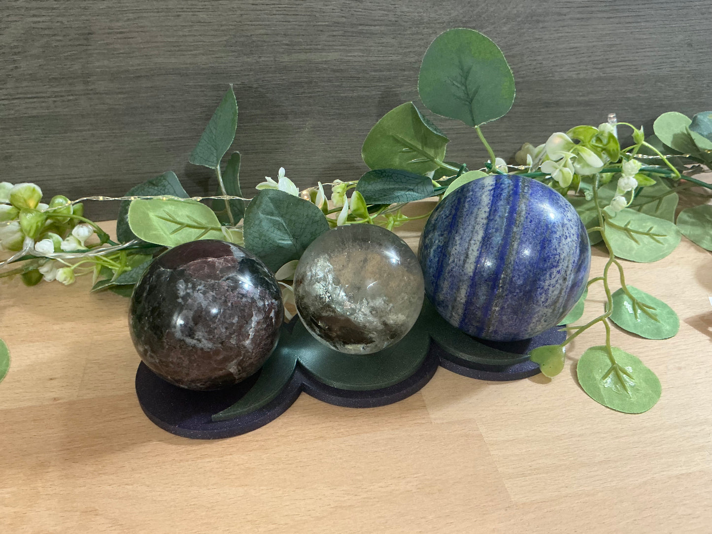 Triple Moon 3 Sphere Display Flat