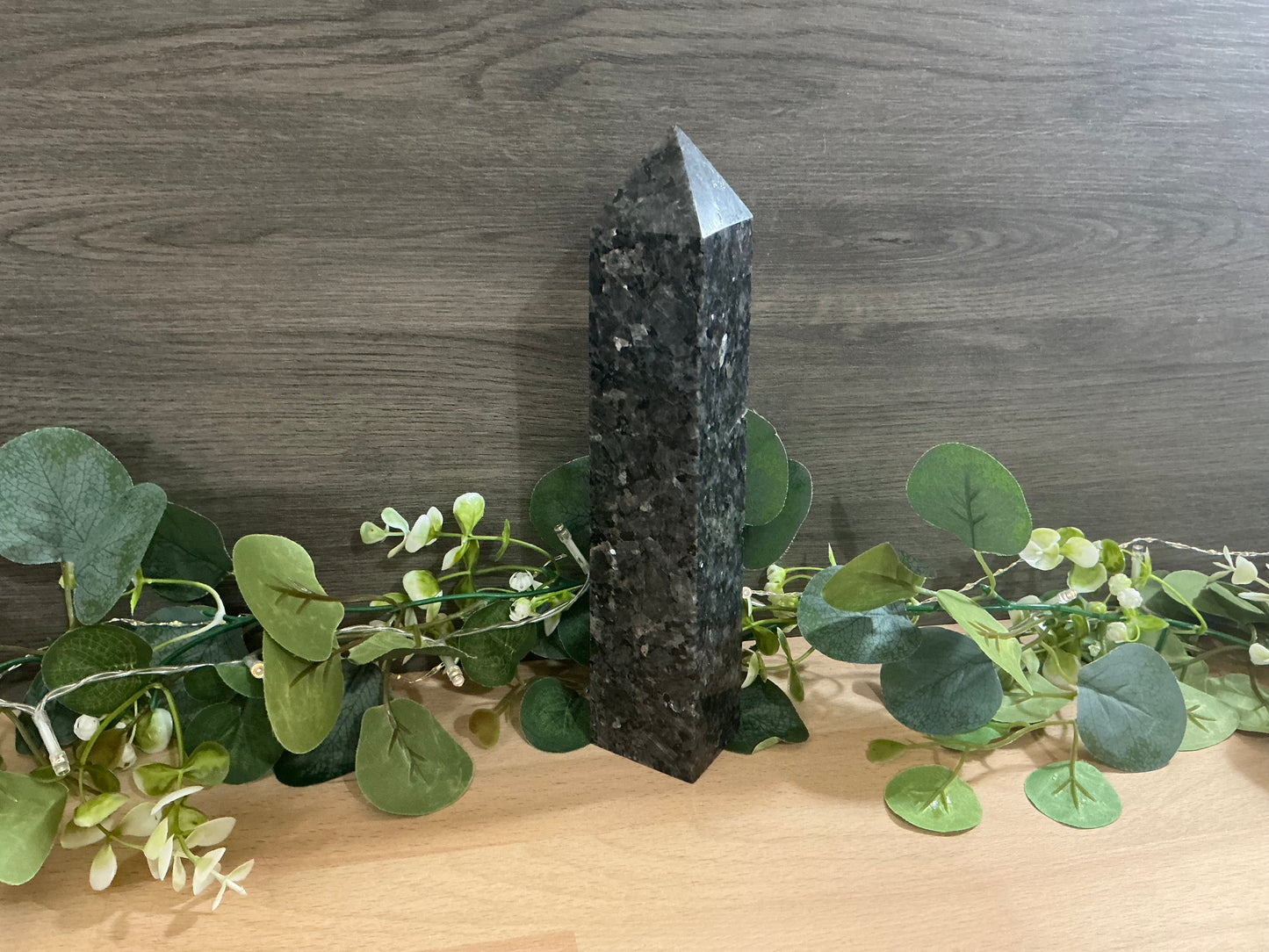 Larvakite Tower 1051g