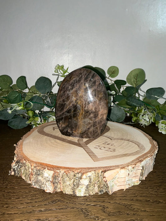 Black Moonstone FreeForm 611g