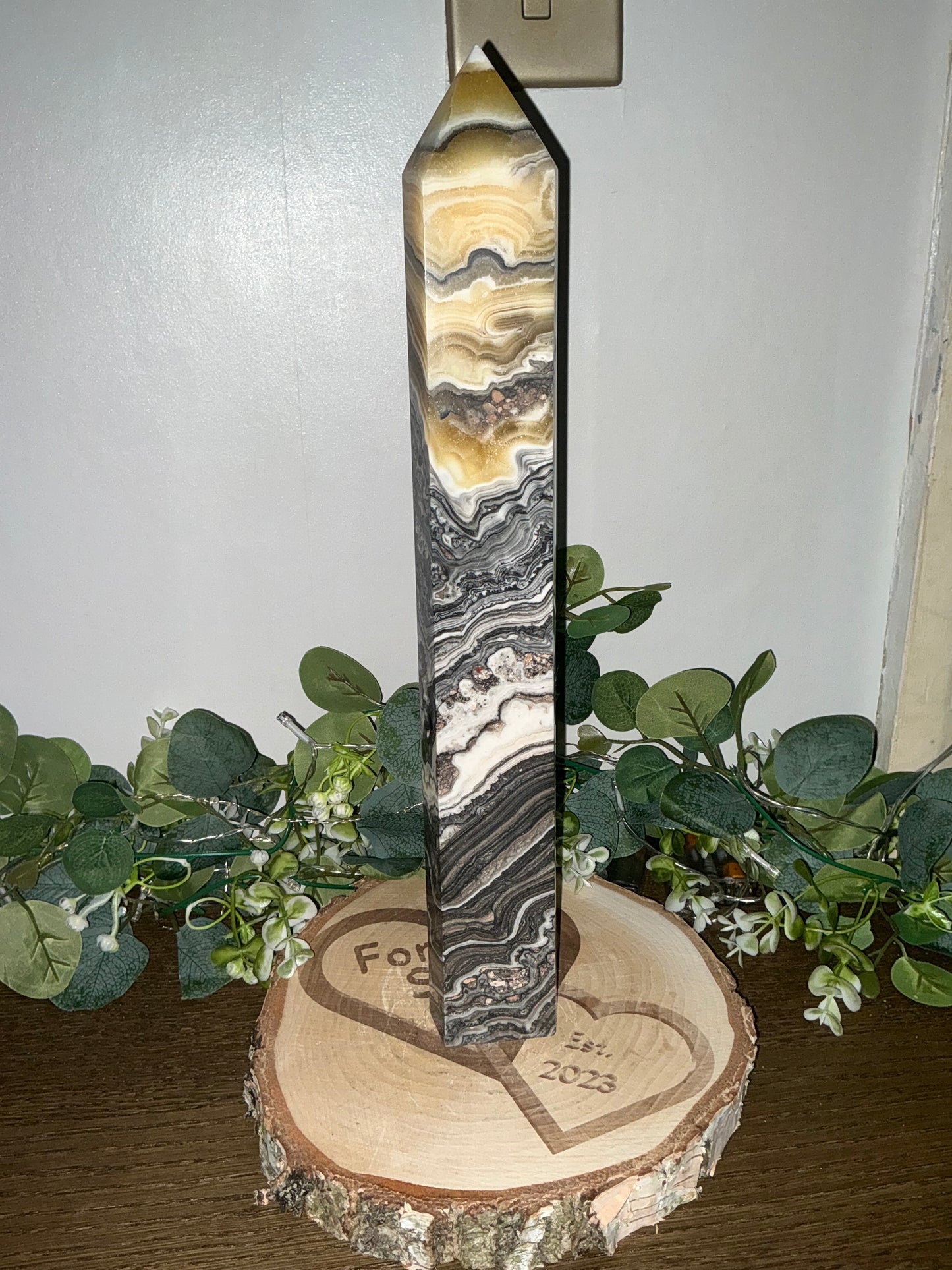 Dendritic Calcite Tower 2323g