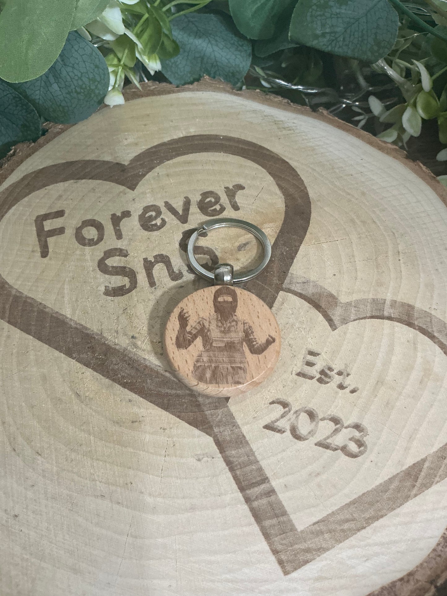 DEZBAG “ Do Your Job” Circle Wooden Keyring