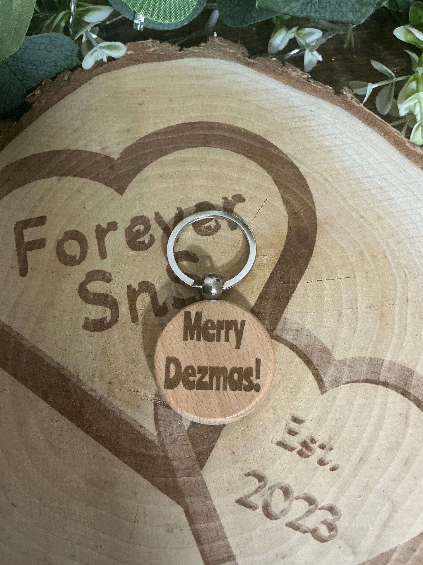 DEZBAG “Merry Dezmas!” Circle Wooden Keyring